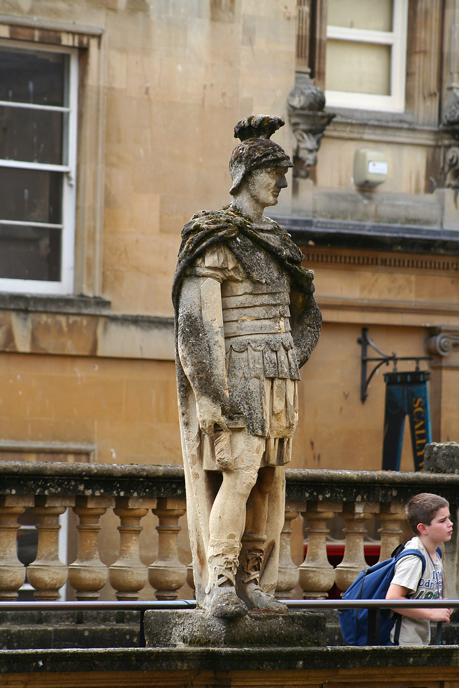 Англия Бат статуя римского воина