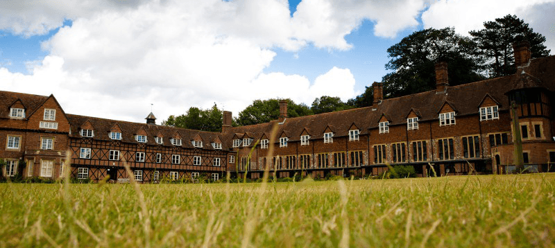 летние курсы для детей и подростков в Англии Bradfield College